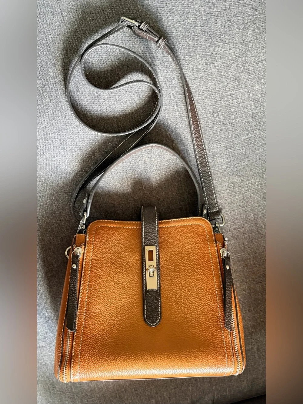 Classic Two-Tone Leather Top-Handle Bag - Tan & Dark Brown